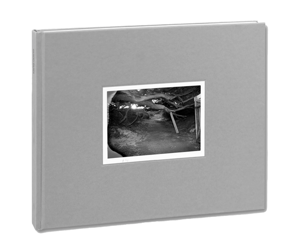 PHOTOBOOK PRODUCTION - WHERE FORM AND CONTENT MEET.